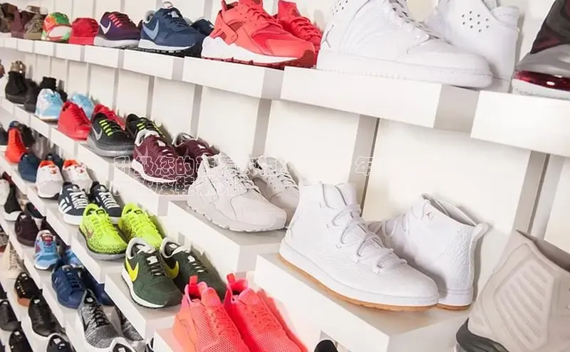 意昂2登录赛富乐斯升级您的鞋履衣柜： 2024 年潮流棕色
女款皮鞋系列