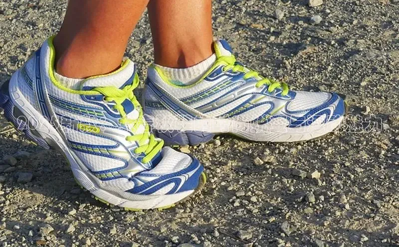 2025新款：女春秋鞋的时尚蜕变与运动魅力