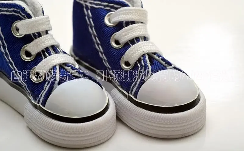 白运动鞋新款：引领潮流风尚的2025首选