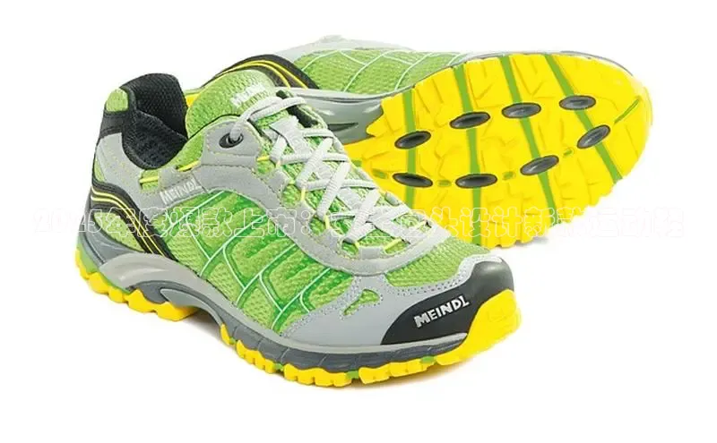 2025年度爆款上市：女士包头设计新款运动鞋